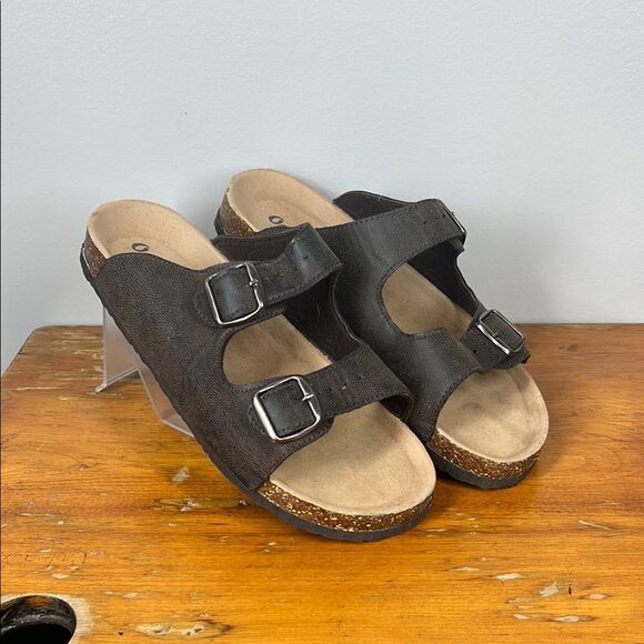 Outwoods Brown Slide Sandals - Picture 1 of 6